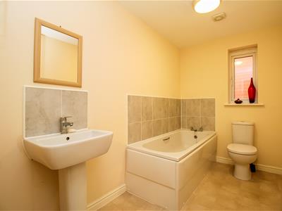 BATHROOM/W.C.